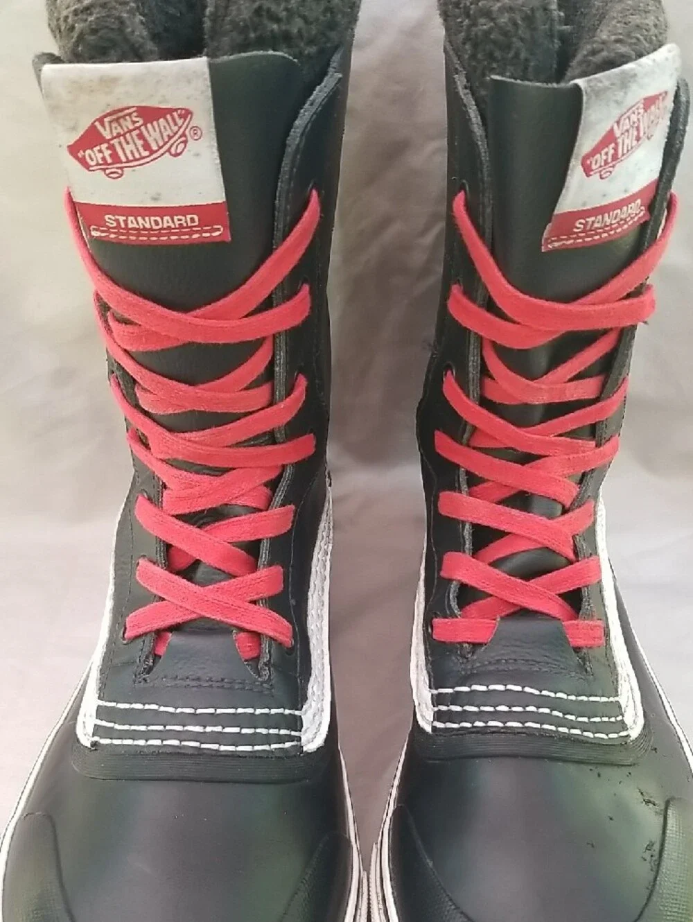 Vans Men's 11 Rare Standard Mid Waterproof Fleece Lined Boots 22